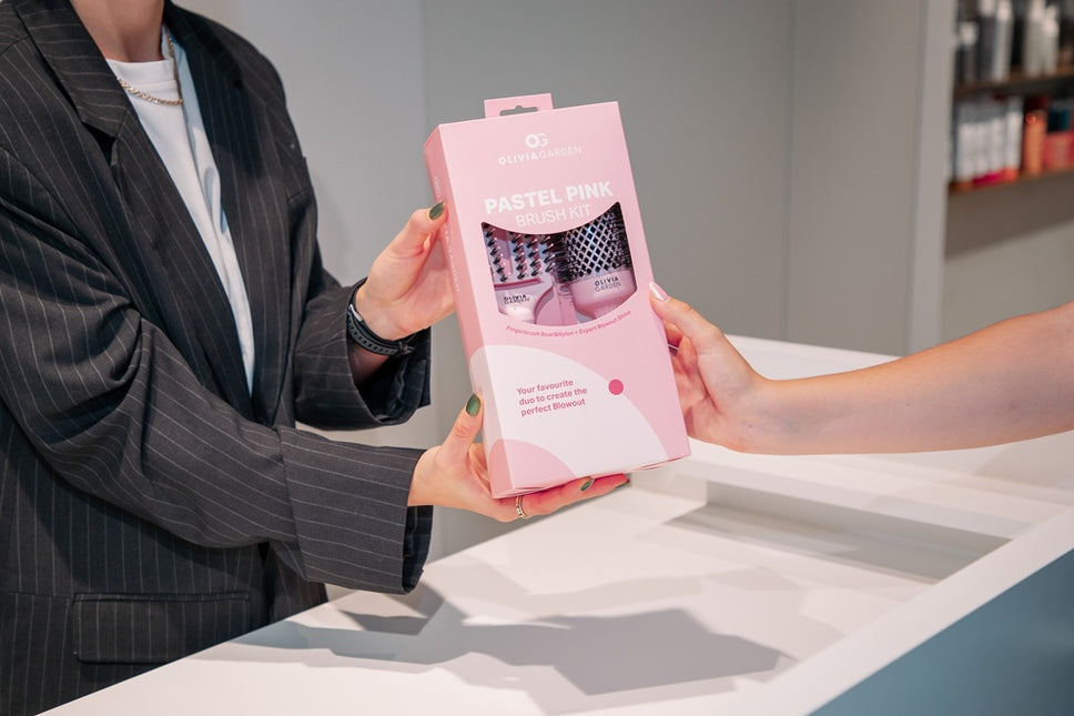 Olivia Garden Pastel Pink Brush Kit (Shine+Fingerbrush)